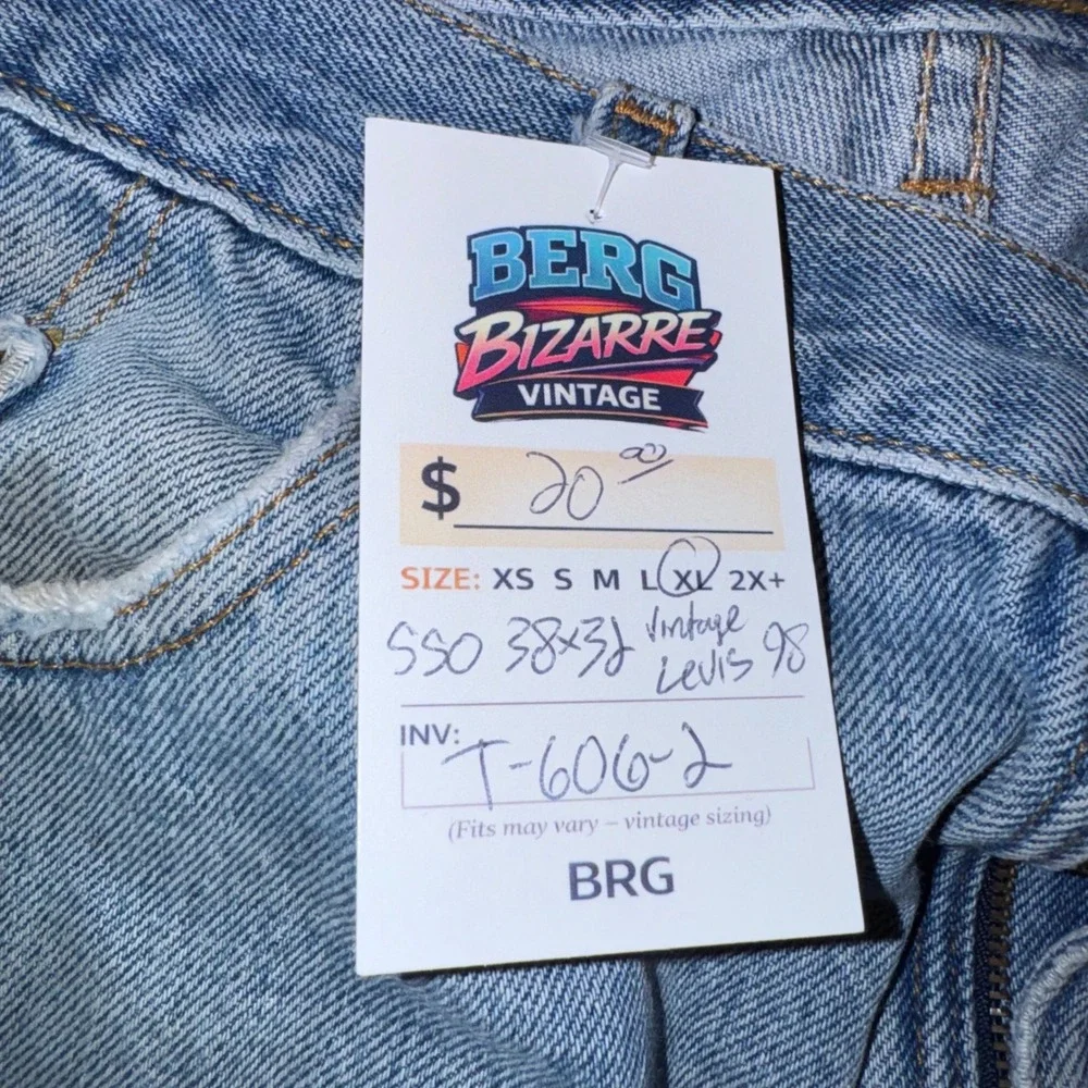 Levi's 550 Jeans Mens 38x32 Blue Excellent Vintage 90s Made in USA Relaxed Fit